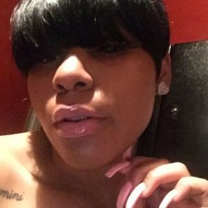 Meet your Posher, Patriea